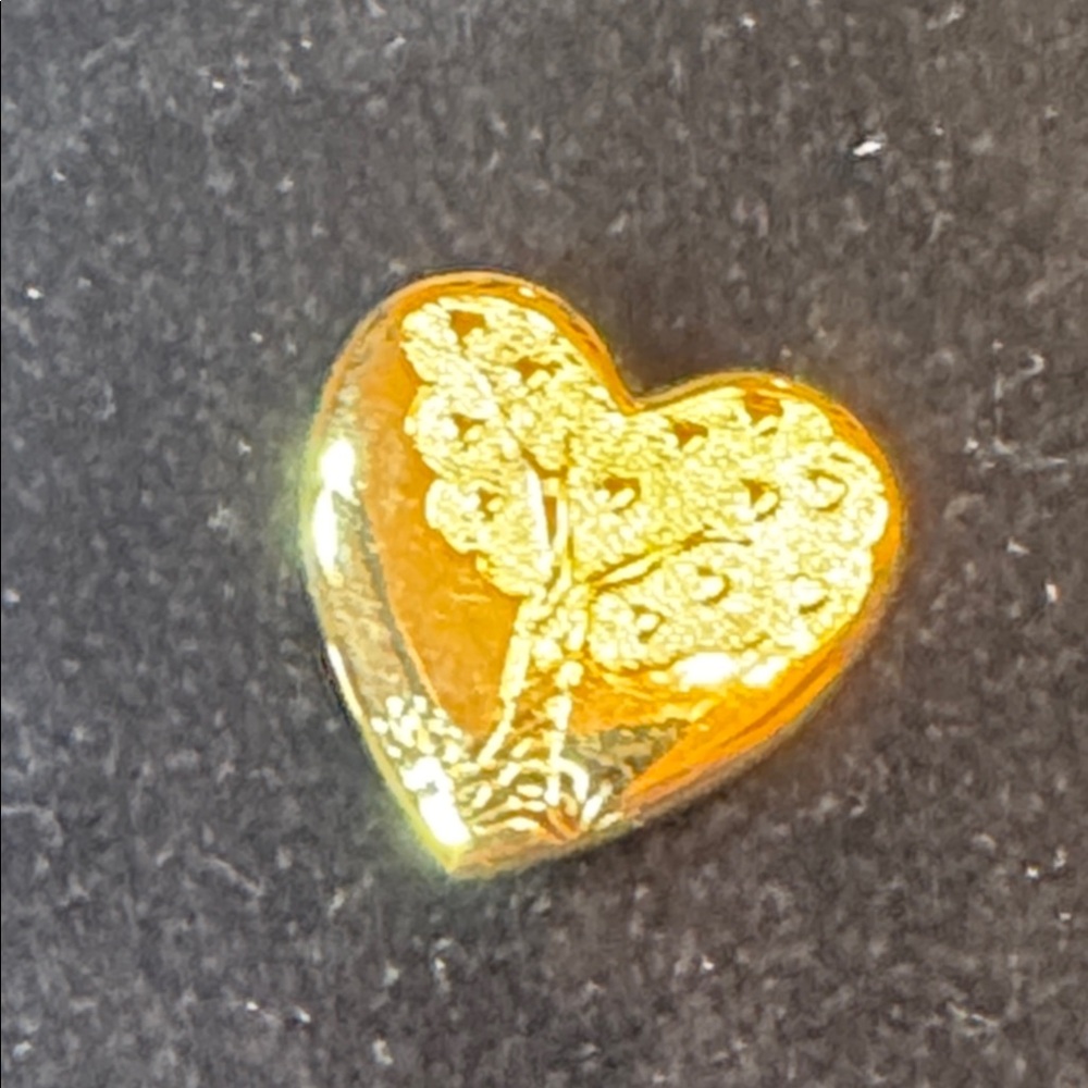 Shining Heart Pin Brooch variety club 🐈‍⬛